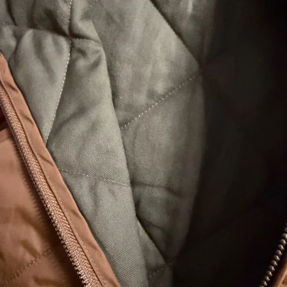 J Crew Mens Quilted Barn Chore Vest Brown Full Zip Outerwear Pockets Size M - Picture 4 of 7